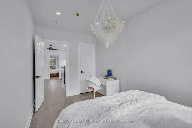 Additional image 26 of 86 Castlefield Ave