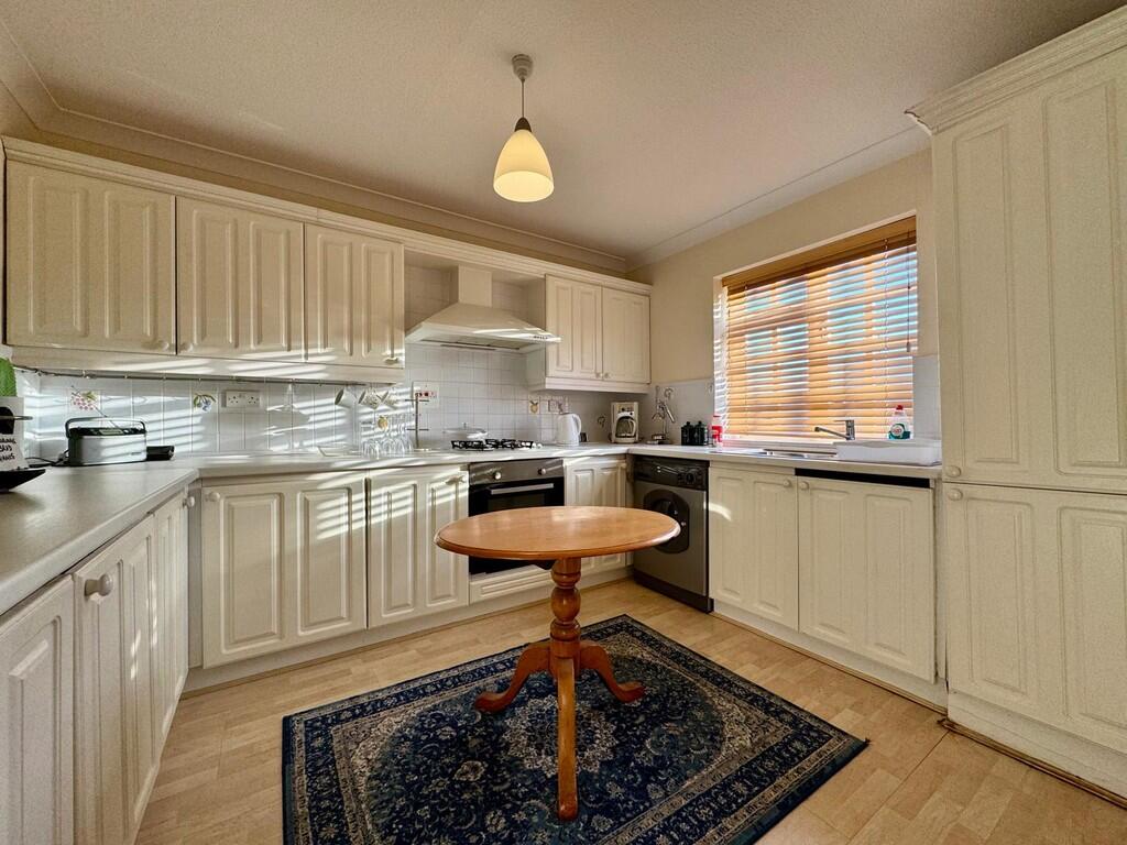 Additional image 2 of High Street, Burnham-on-Crouch