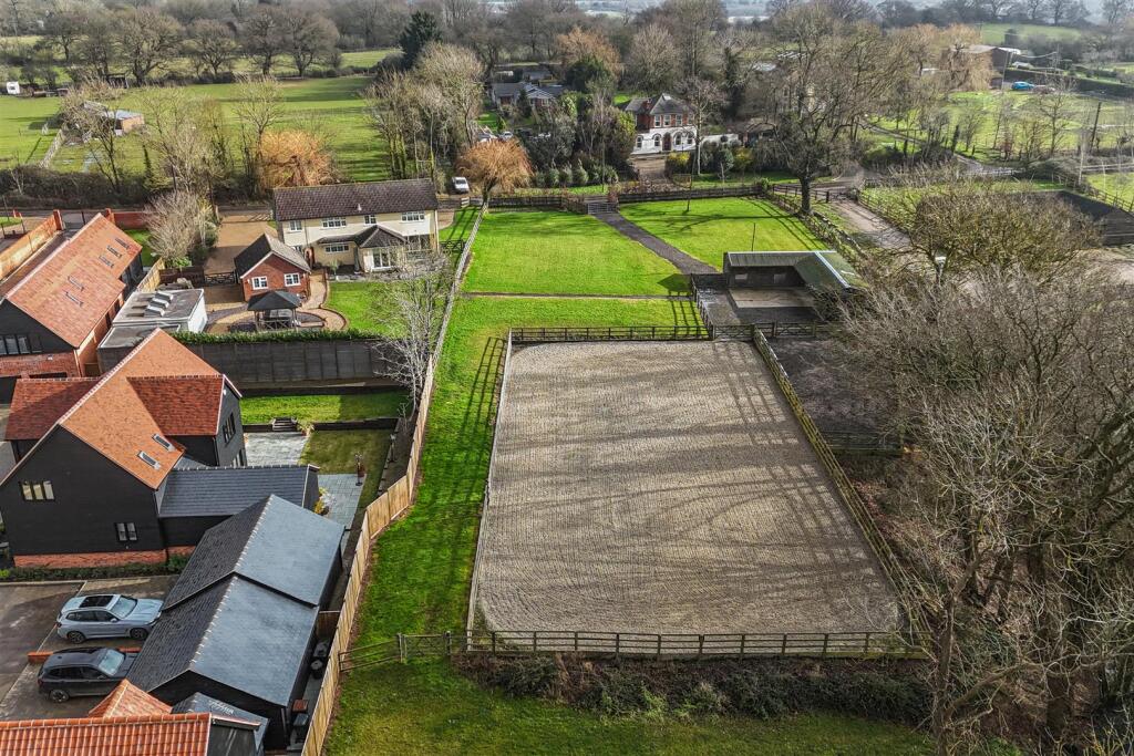 Additional image 21 of Park Lane, Ramsden Heath, Billericay