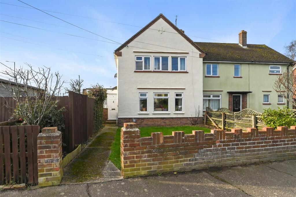 Primary image of Byng Crescent, Thorpe-Le-Soken