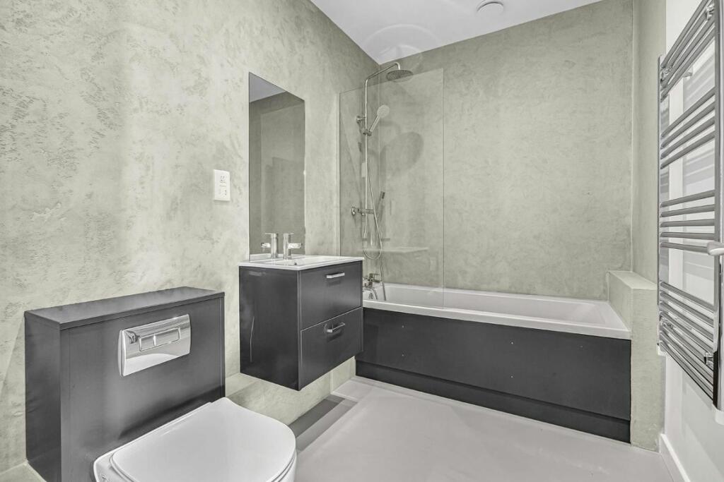 Additional image 5 of Inglemere Road, Tooting