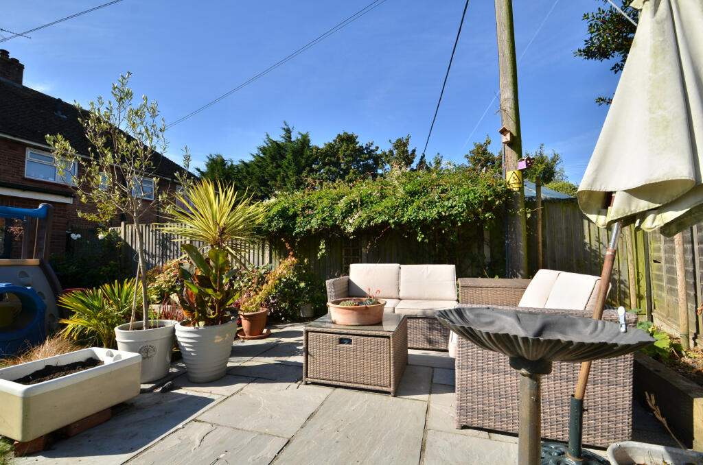 Additional image 15 of Little Oakley