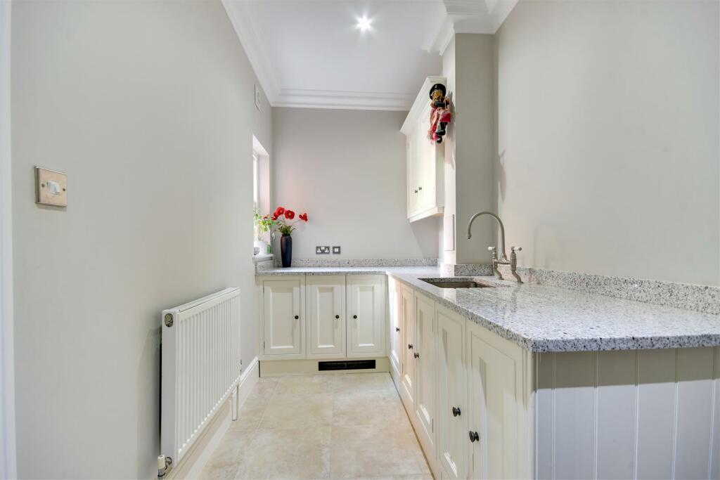 Additional image 9 of Priests Lane, Shenfield, Brentwood