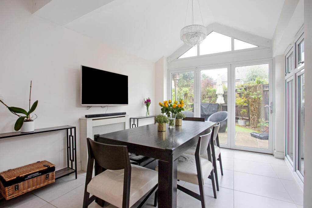 Additional image 4 of Oakgrove, Caterham, CR3