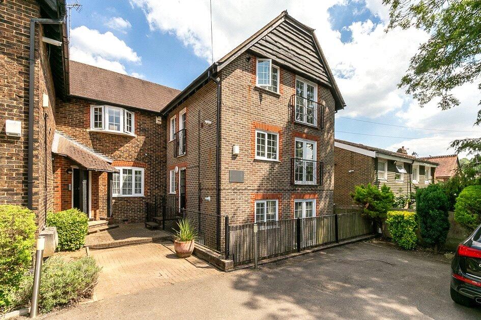 Woodstock Road, Coulsdon, CR5