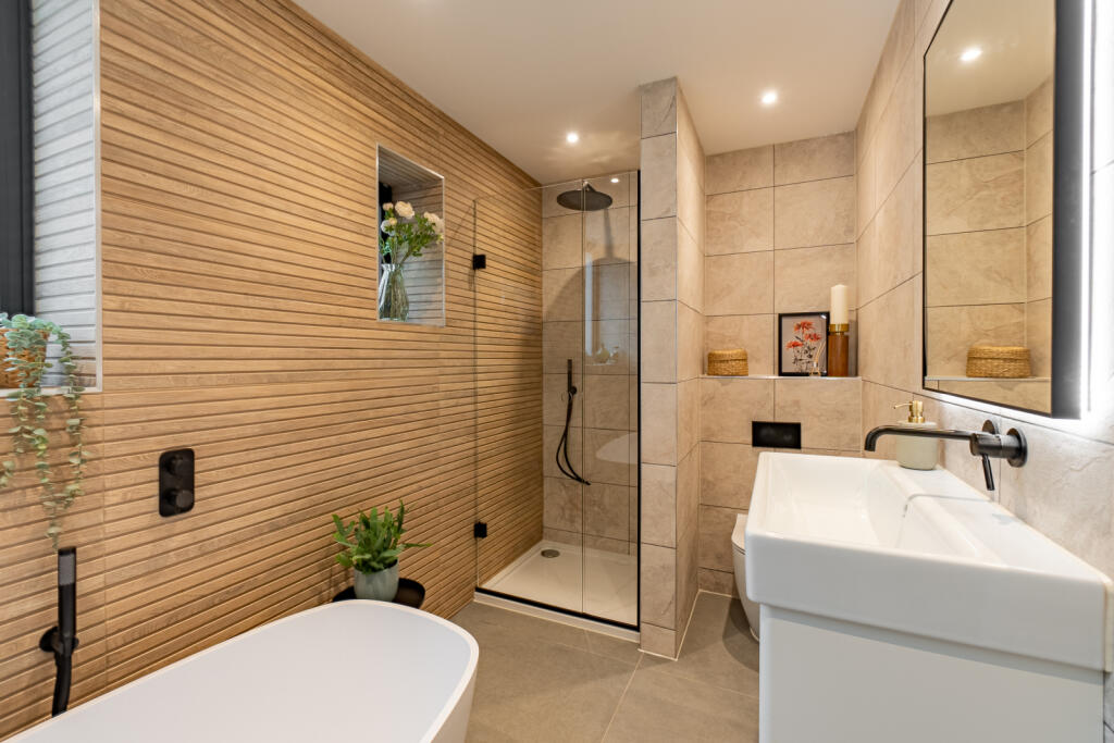 Additional image 14 of Mill View, Bromley Road, CO4