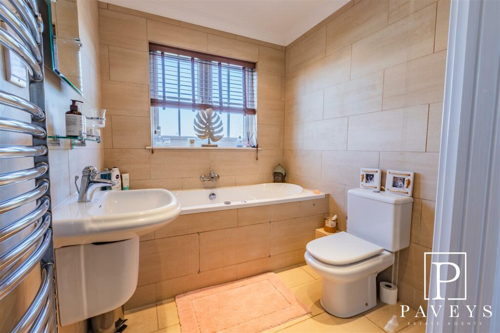 Additional image 27 of Kirby Road, Walton On The Naze