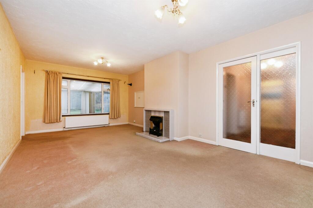 Additional image 7 of Bromfelde Road, Crays Hill, Billericay