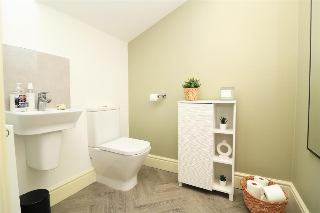 Additional image 14 of Orchard Way, Boreham, Chelmsford