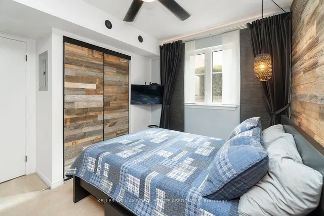 Additional image 15 of 34 Western Battery Rd Unit 421