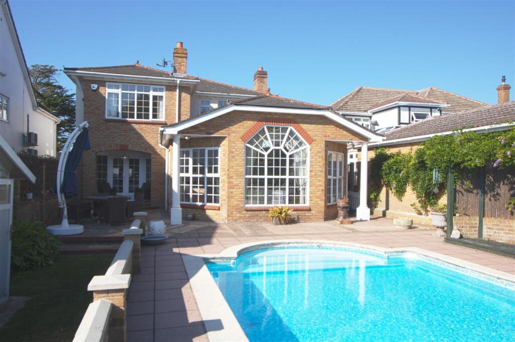 Additional image 5 of Noak Hill Road, Billericay