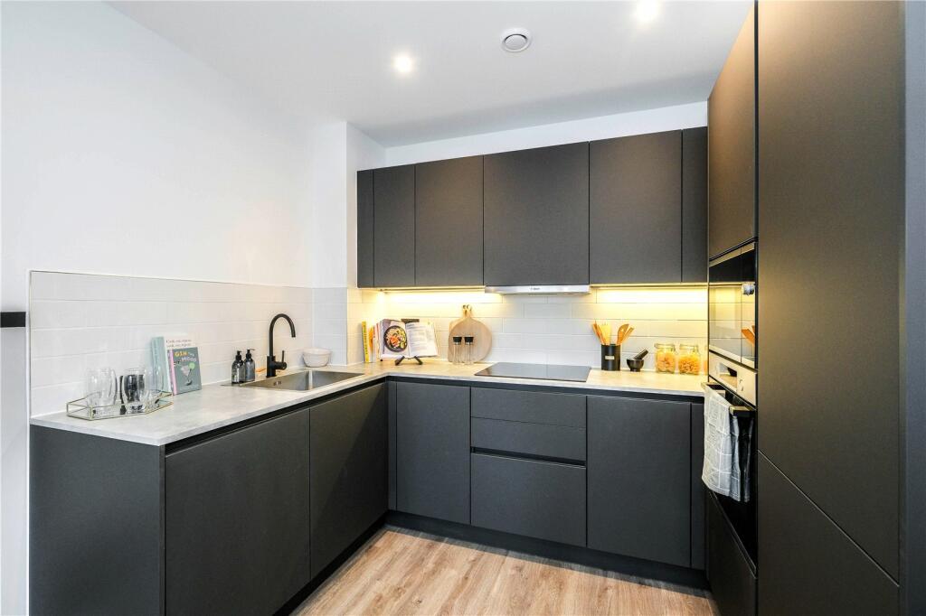 Additional image 13 of Station Road, Croydon, CR0