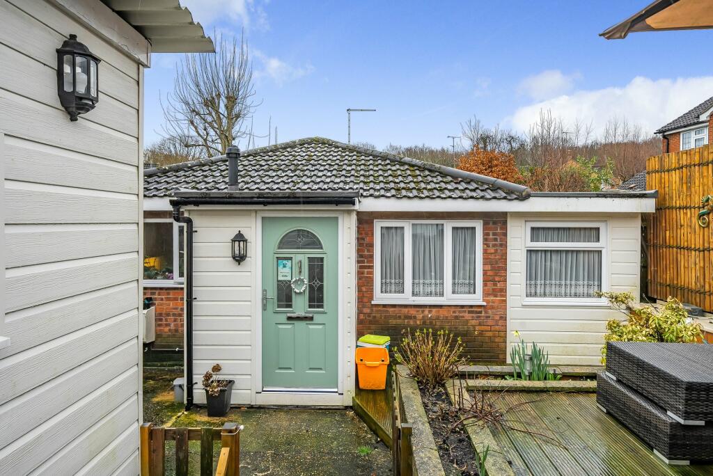 Additional image 14 of Hillside Road, Billericay, CM11