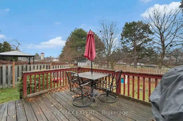 Additional image 37 of 10 Cassander Cres