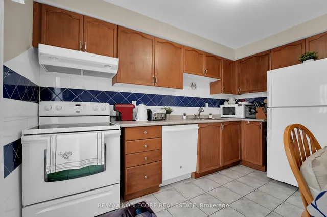 Additional image 10 of 75 Red Maple Dr