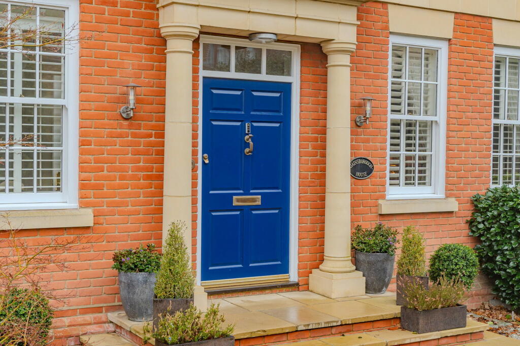 Additional image 45 of Thorndon Approach, Herongate, Brentwood, CM13 3PA
