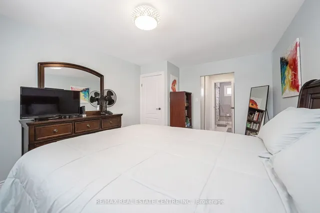 Additional image 20 of 19 Histon Cres