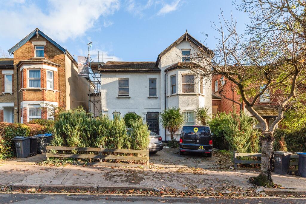 Additional image 11 of Birdhurst Rise, South Croydon