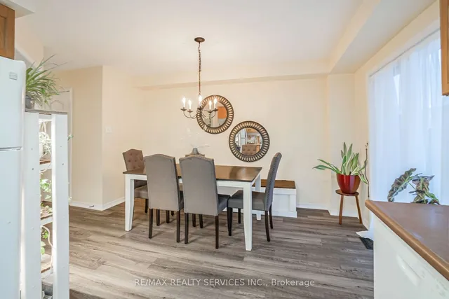 Additional image 18 of 28 Native Landing