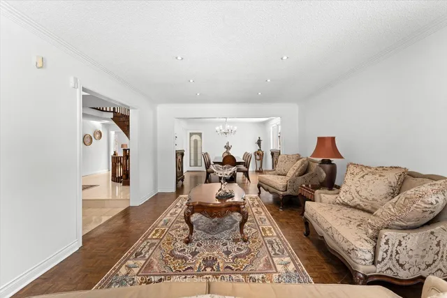 Additional image 8 of 89 Risebrough Ave