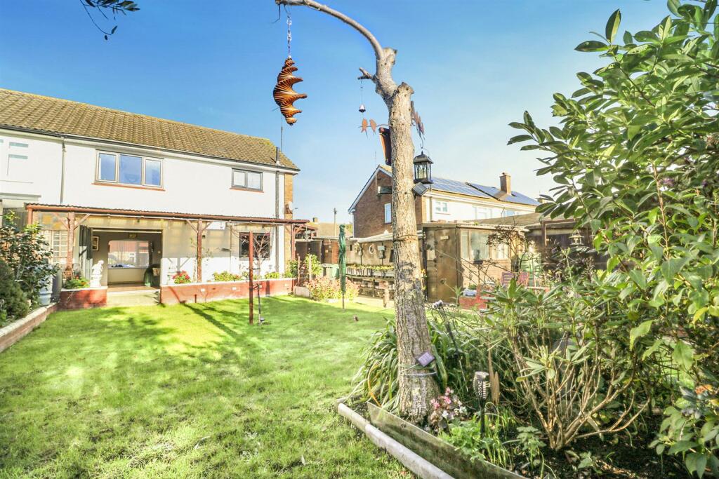 Additional image 16 of New Moor Crescent, Southminster