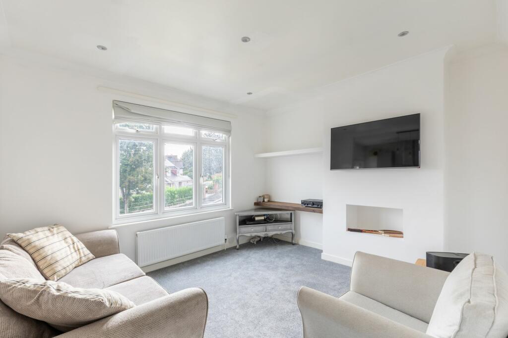 Additional image 2 of Kingsdown Avenue, South Croydon, CR2