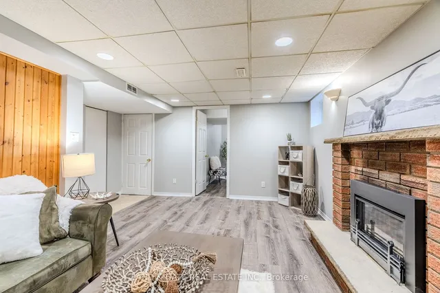 Additional image 38 of 11 Golders Green Ave