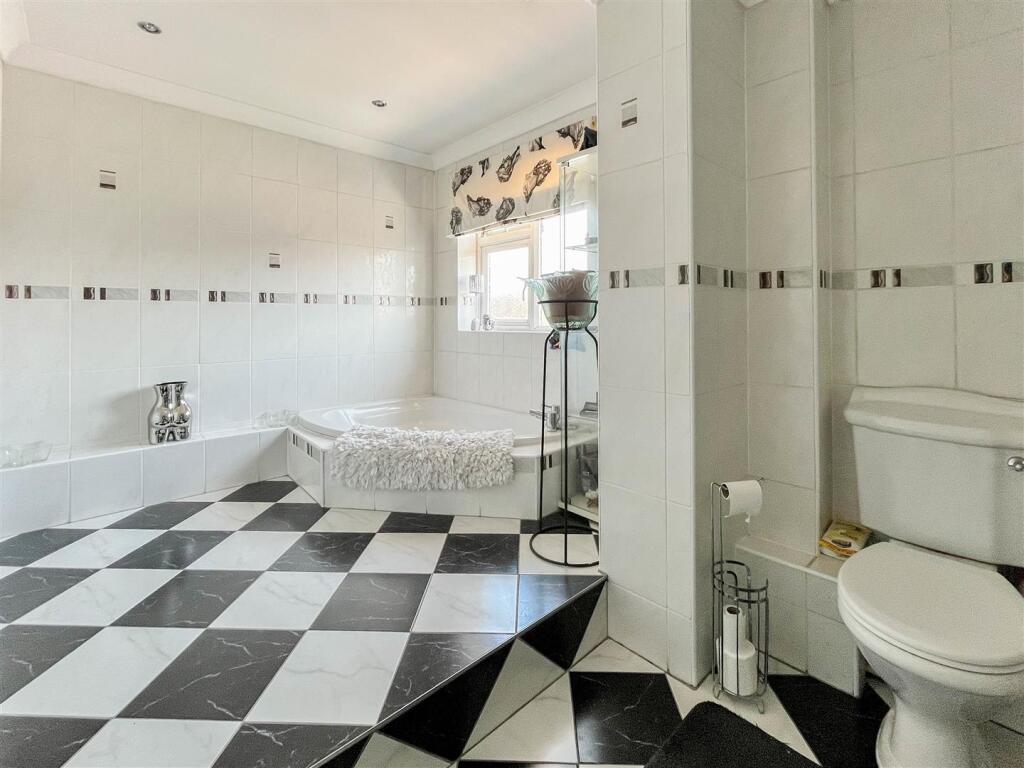 Additional image 14 of West Ley, Burnham-On-Crouch