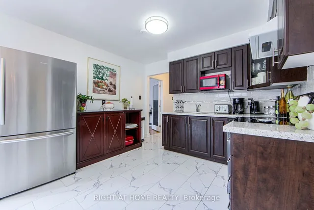 Additional image 14 of 70 Longsword Dr