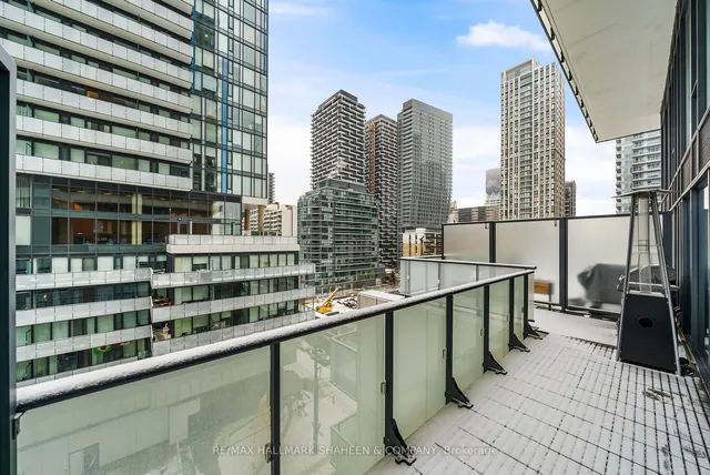 Additional image 34 of 185 Roehampton Ave Unit 702