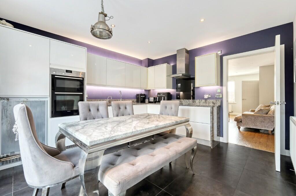 Additional image 4 of High Street, Ongar, Essex