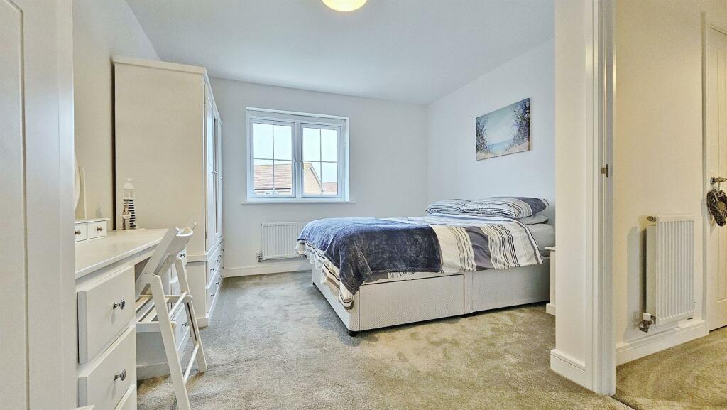 Additional image 27 of Secret Waters, Walton On The Naze