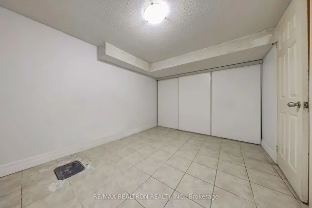 Additional image 32 of 365 Hollywood Ave