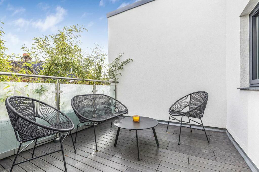 Additional image 3 of Inglemere Road, Tooting