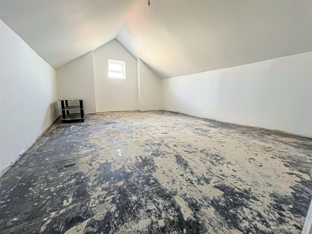 Additional image 16 of Wellesley Road, Clacton-On-Sea