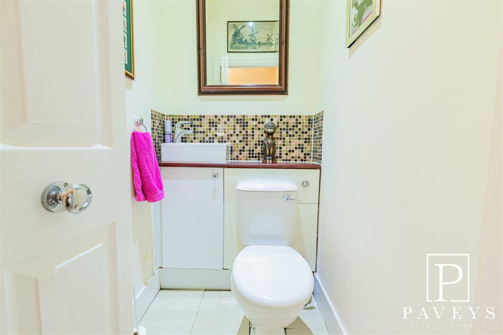 Additional image 15 of Hadleigh Road, Frinton-On-Sea