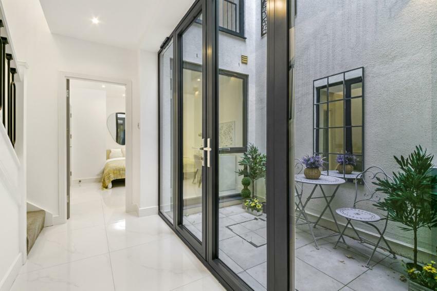 Additional image 15 of 196 Sydenham Road, East Croydon, CR0