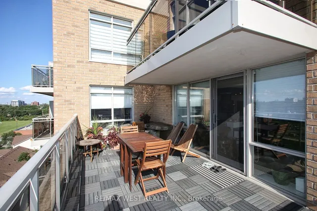 Additional image 22 of 650 Lawrence Ave Unit 905