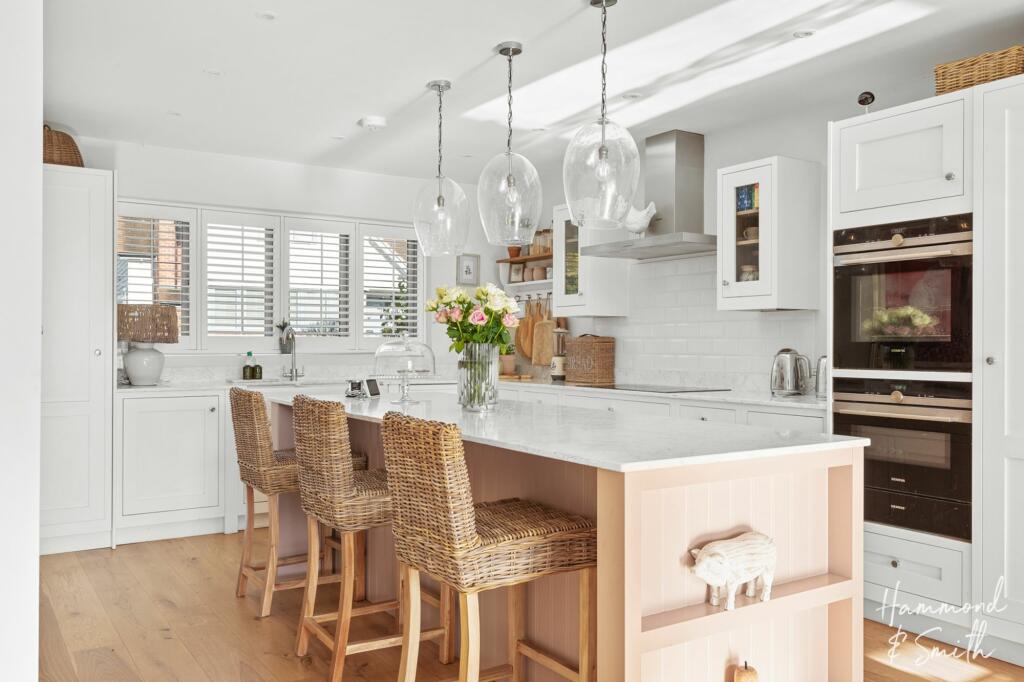 Additional image 12 of London Road, Hastingwood