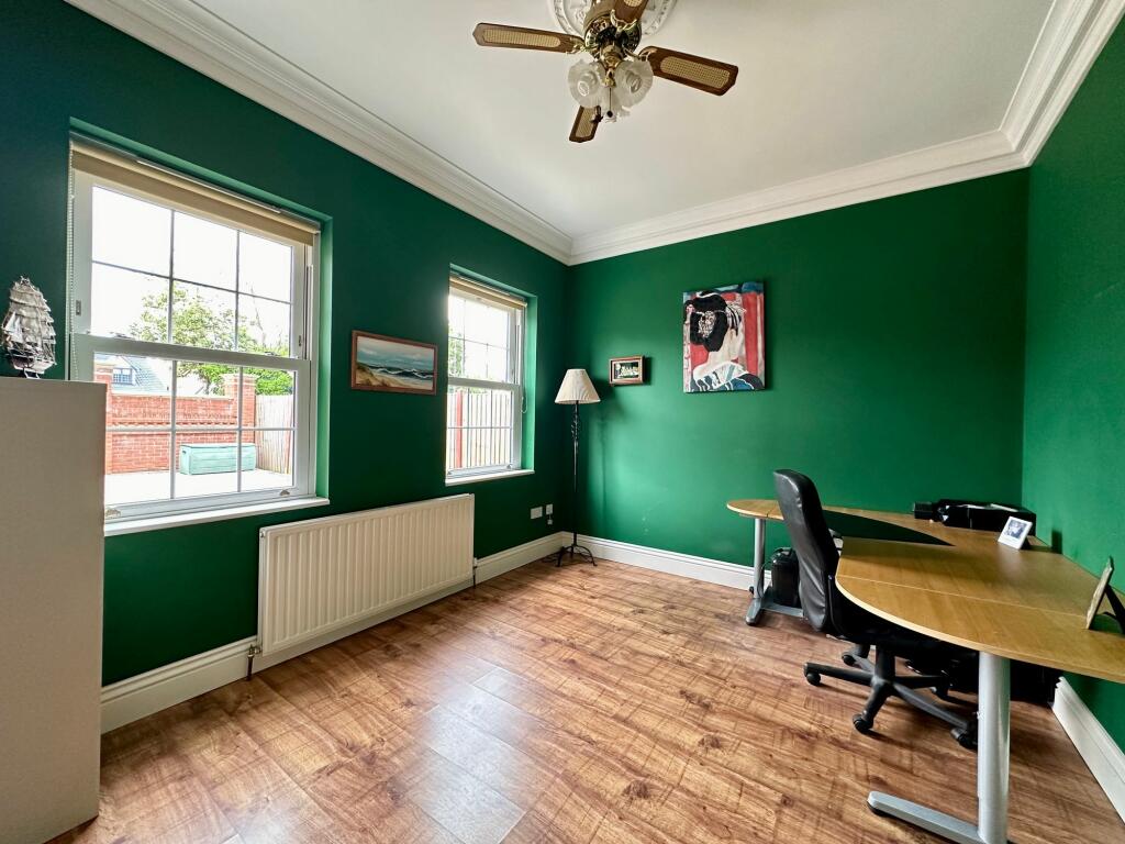 Additional image 11 of Noak Hill Road, Billericay, CM12