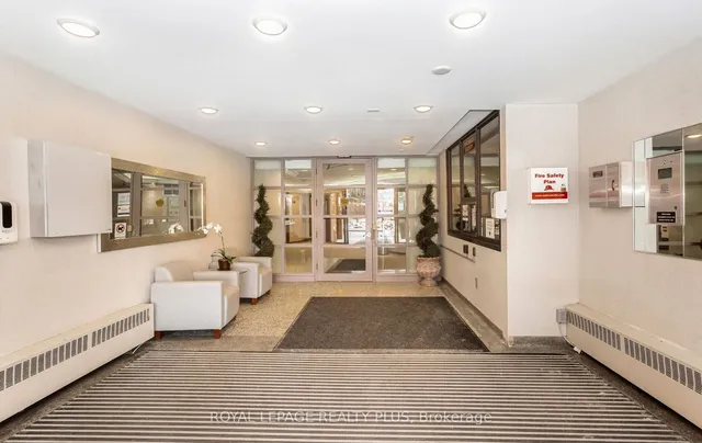 Additional image 3 of 551 The West Mall Unit 709