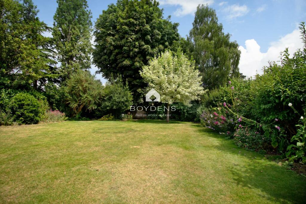 Additional image 17 of Oaks Drive, Colchester