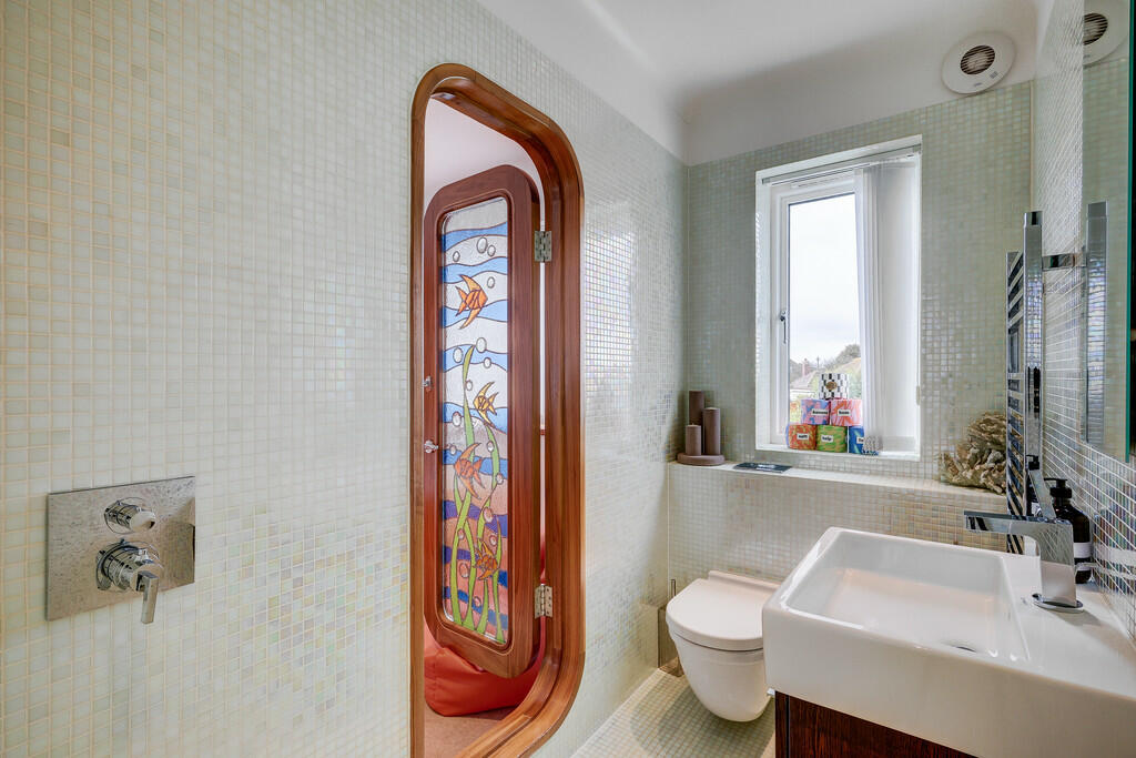 Additional image 46 of Cliff Way, Frinton-on-Sea