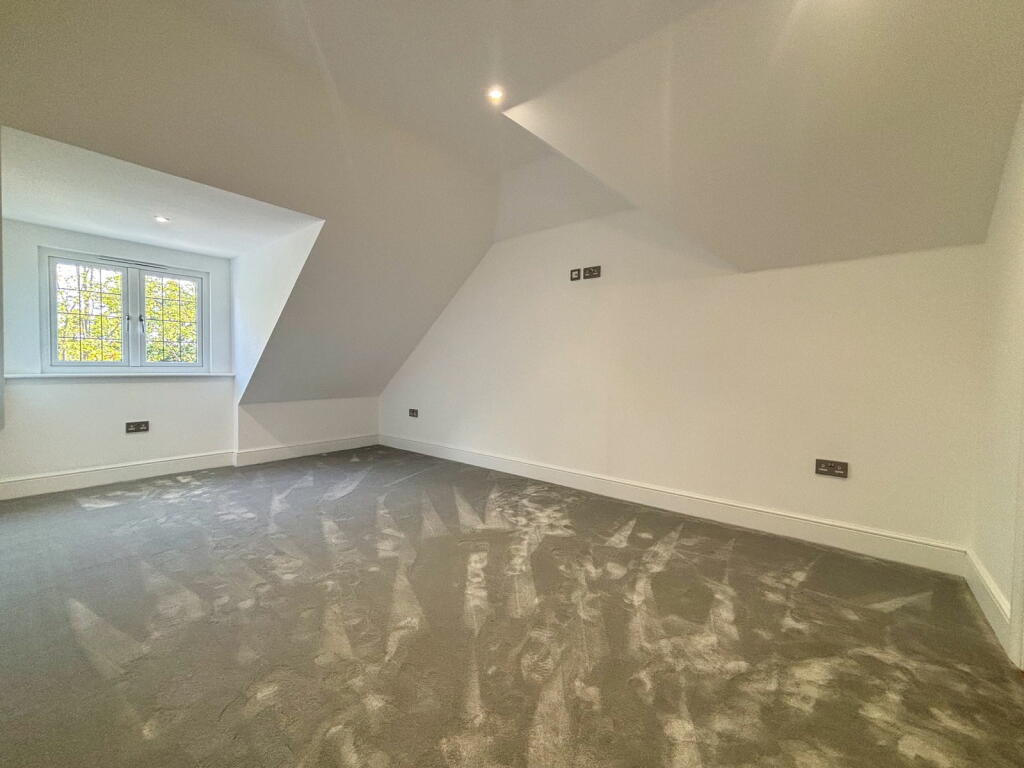 Additional image 13 of 41 Shenfield Road, Shenfield, Brentwood