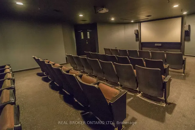 Additional image 36 of 725 King St Unit 213