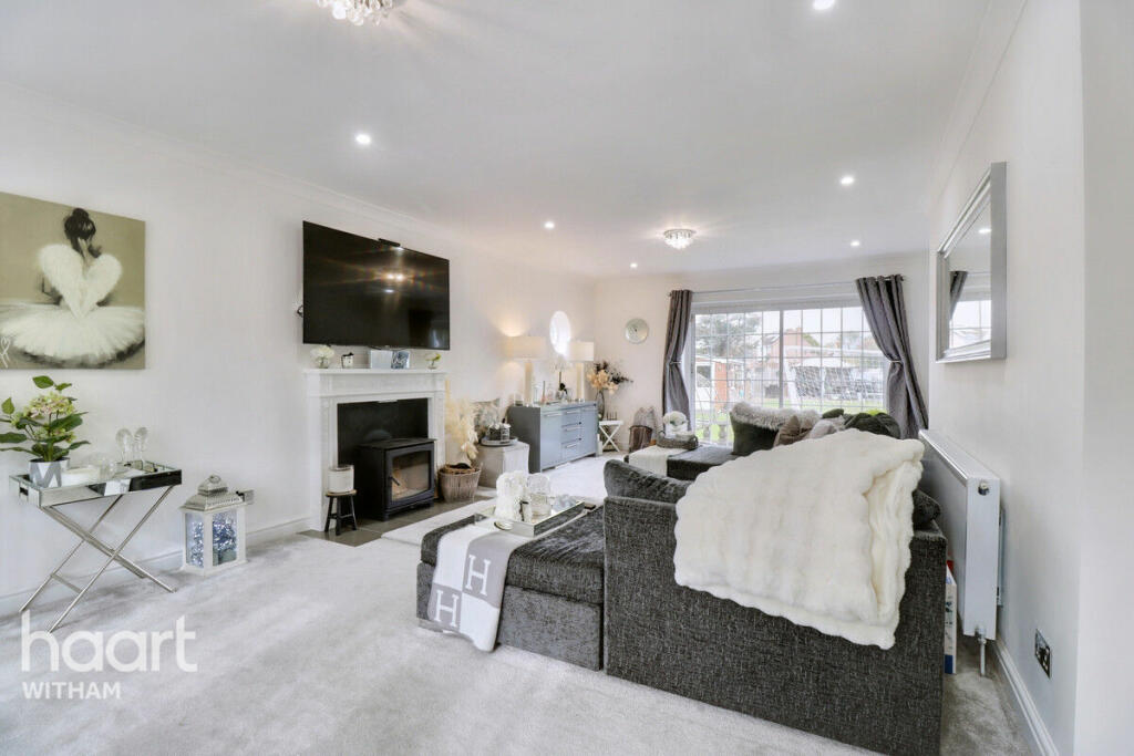 Additional image 4 of Powers Hall End, Witham