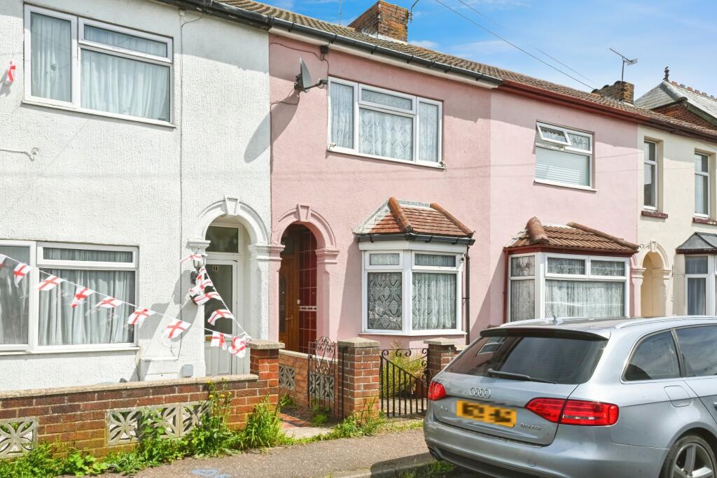 Additional image 17 of Ferndale Road, Harwich, Essex, CO12