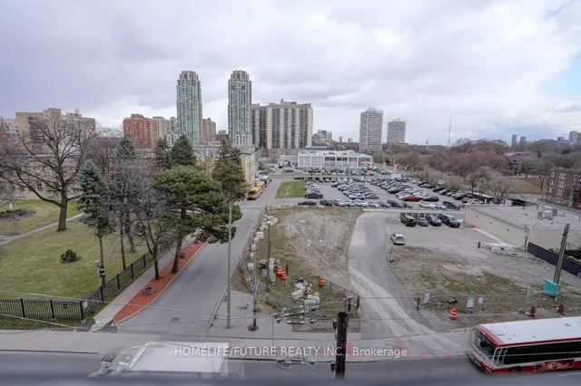 Additional image 20 of 1486 Bathurst St Unit 503