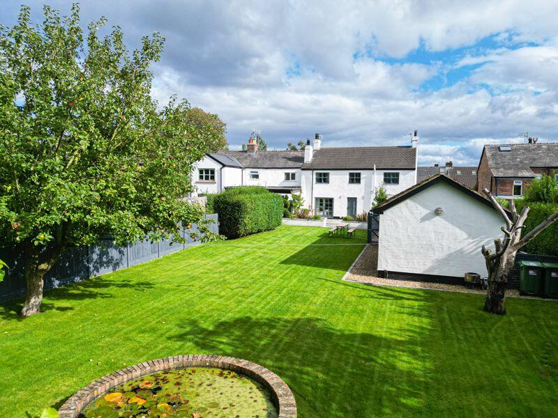 Hadlow Road, Willaston, Wirral, CH64