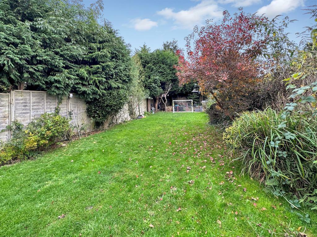 Additional image 18 of Sunnybank, Warlingham, Surrey, CR6 9SS